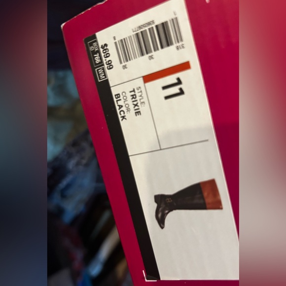 Brand new boots from Kohl’s size 10 and 11 available never worn new tags - Picture 8 of 13